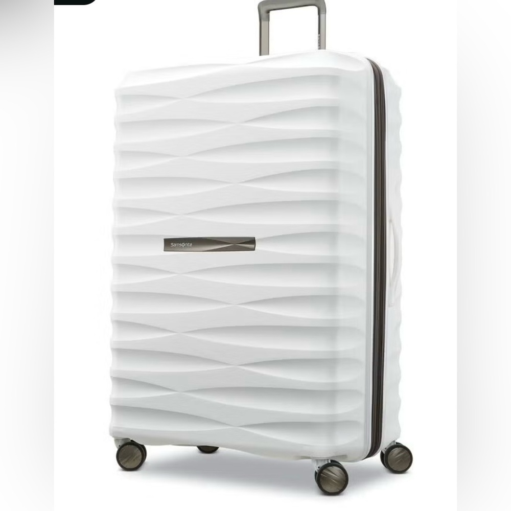 Samsonite Voltage White Hardside Spinner Luggage